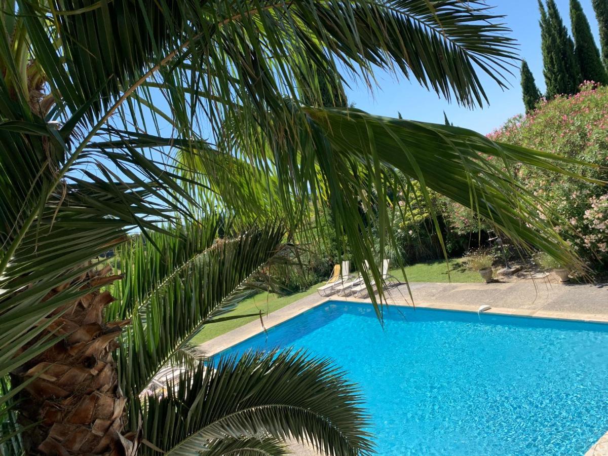 Domaine La Condamine Crillon Le Brave Hotell Exteriör bild